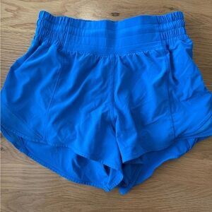Lululemon Hotty Hot High-Rise Lined Short 2.5"